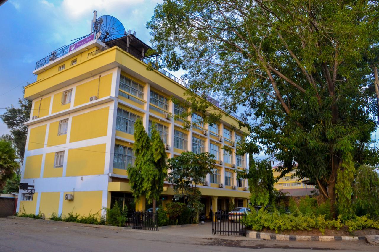 Savoury Hotel Arusha Exterior photo