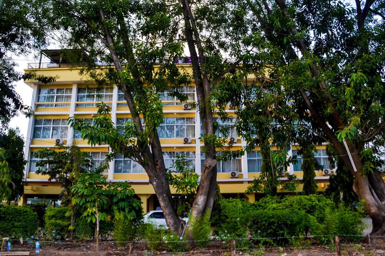 Savoury Hotel Arusha Exterior photo